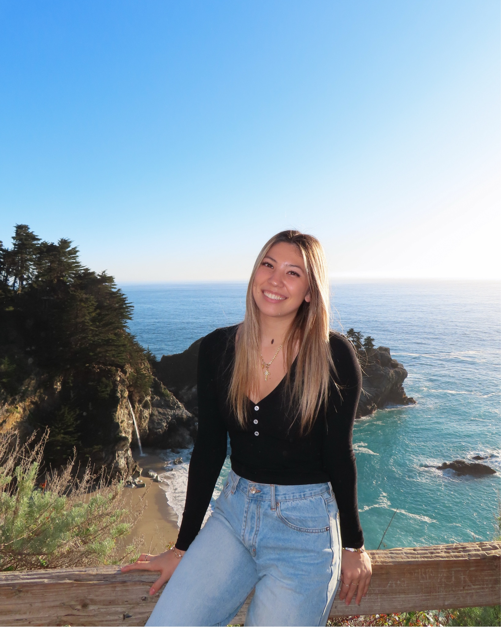 coastal outfit! top: white fox, jeans: white fox (tagged similar)