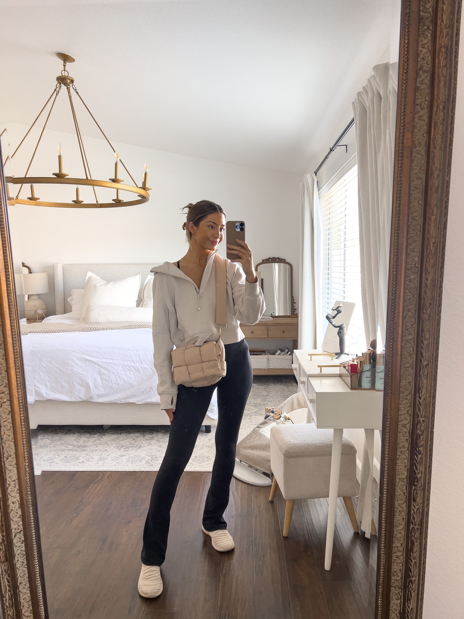 4 in hoodie & flare leggings - two of my favorites! 

#LTKfit