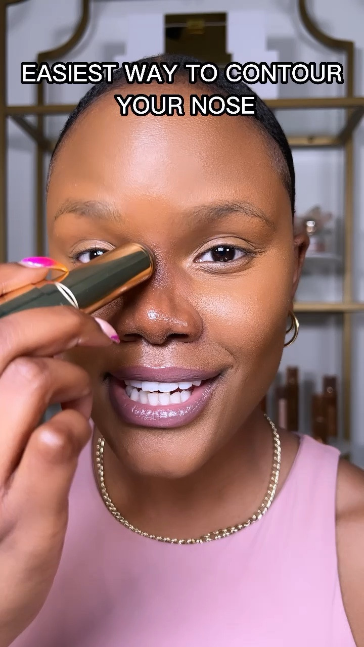 Have vou ever tried reverse nose contouring? It's the easiest way to contour your nose and create a more defined look. Let me know if you find this helpful!

#beauty #makeup #nosecontour #nosecontourtutorial 

#LTKbeauty