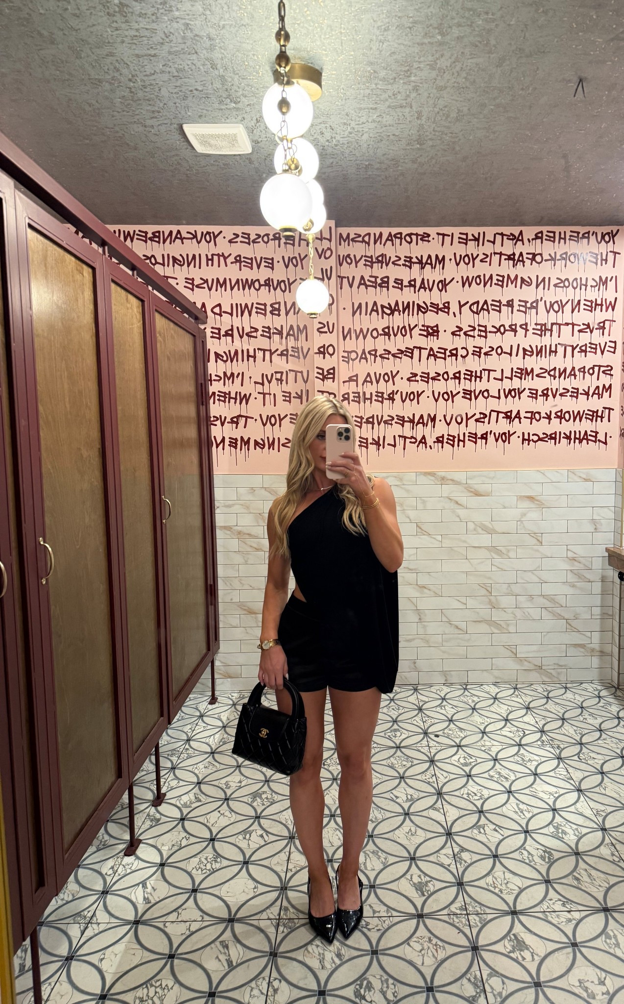 All black never misses 🖤 #LTKNightout

#LTKgrwm #LTKootd