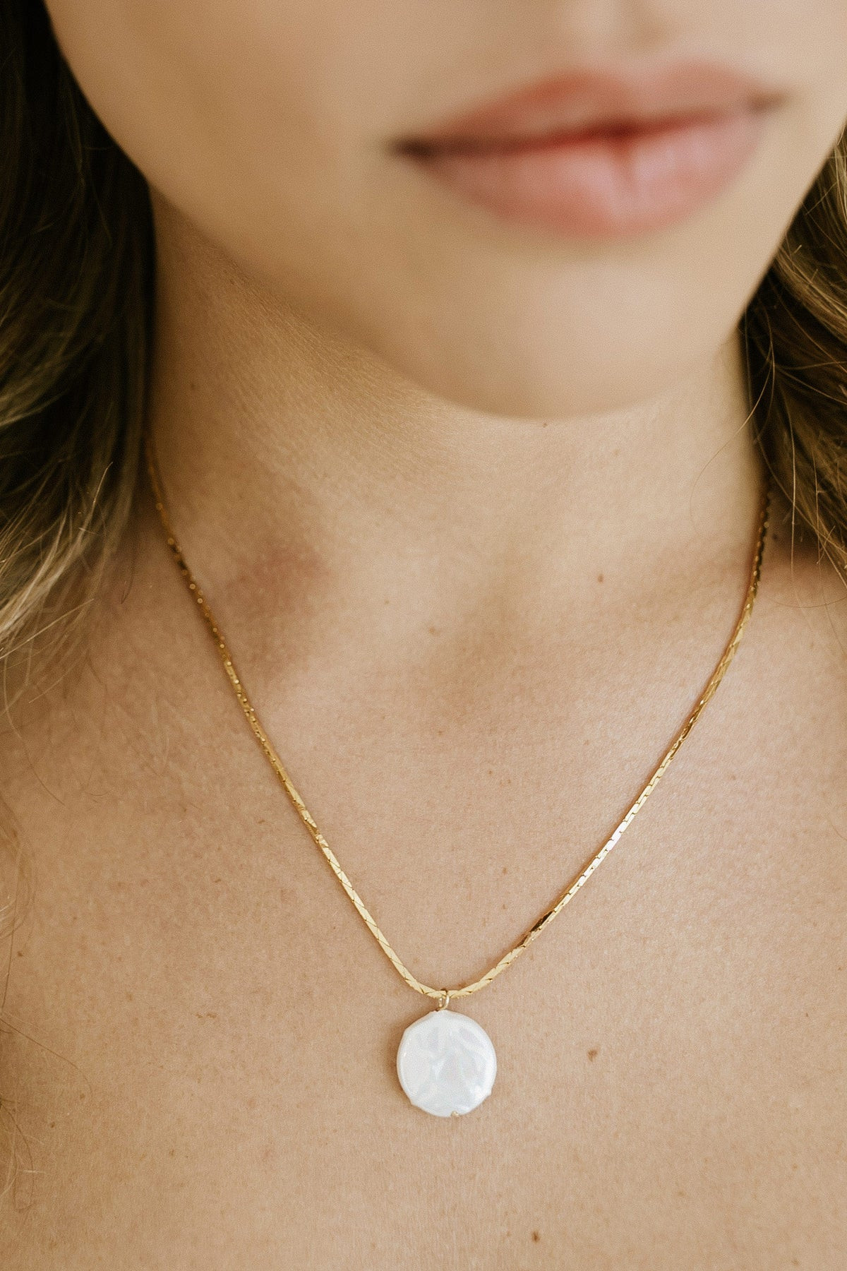 Arietta Pearl Necklace - Gold | THELIFESTYLEDCO