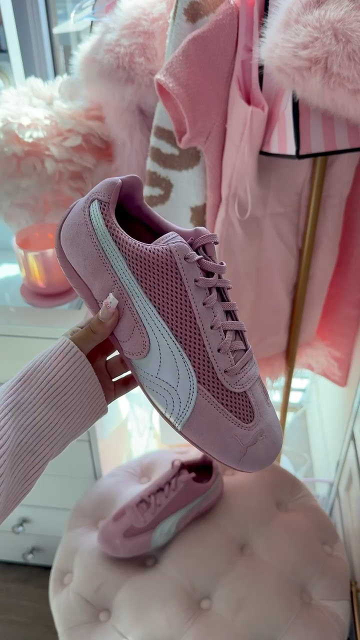 This is a different route for me but I think I love it 😻 🩷🛍️

#LTKShoeCrush #LTKSeasonal #LTKActive