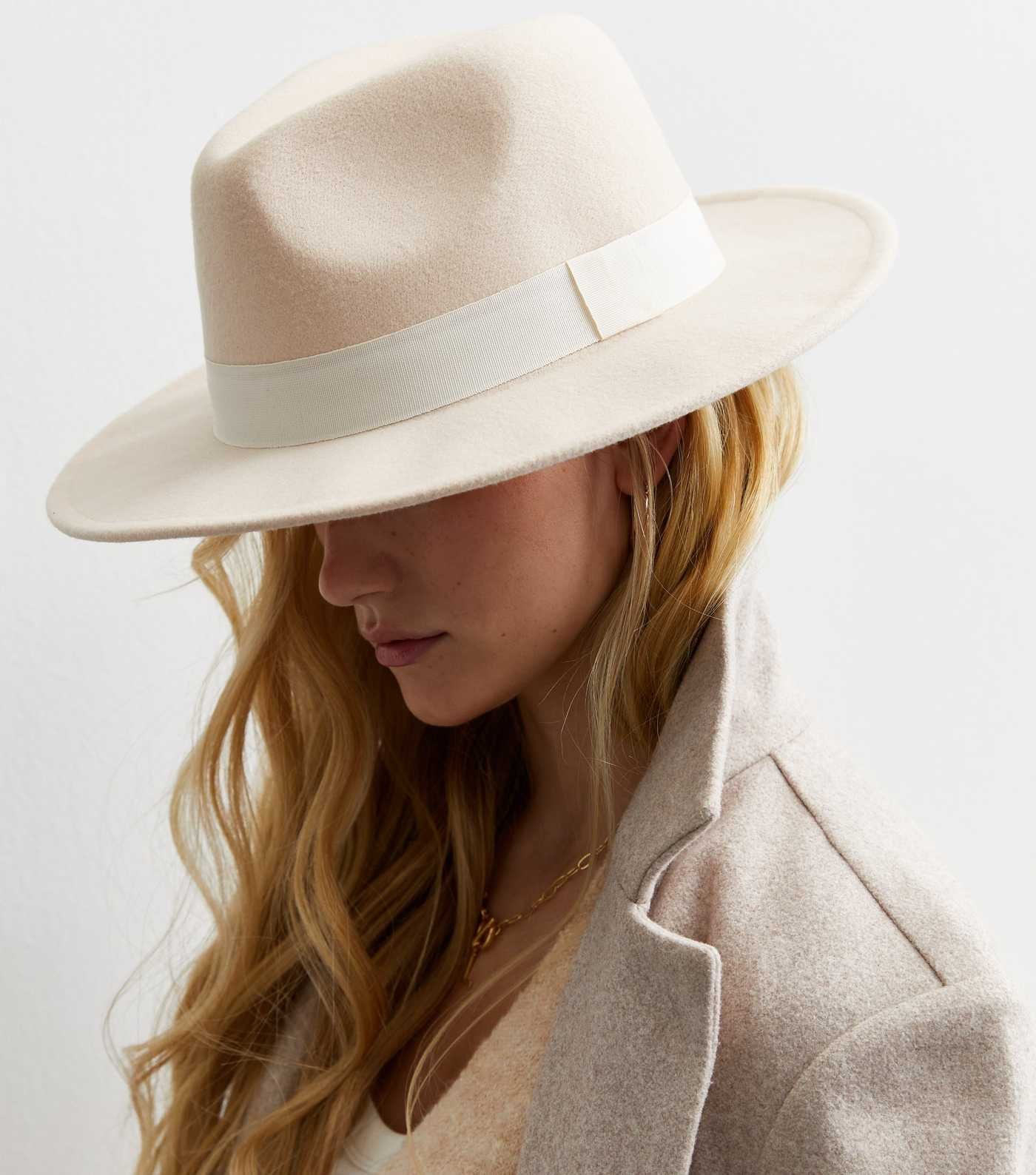 Cream Ribbon Trim Fedora
						
						Add to Saved Items
						Remove from Saved Items | New Look (UK)