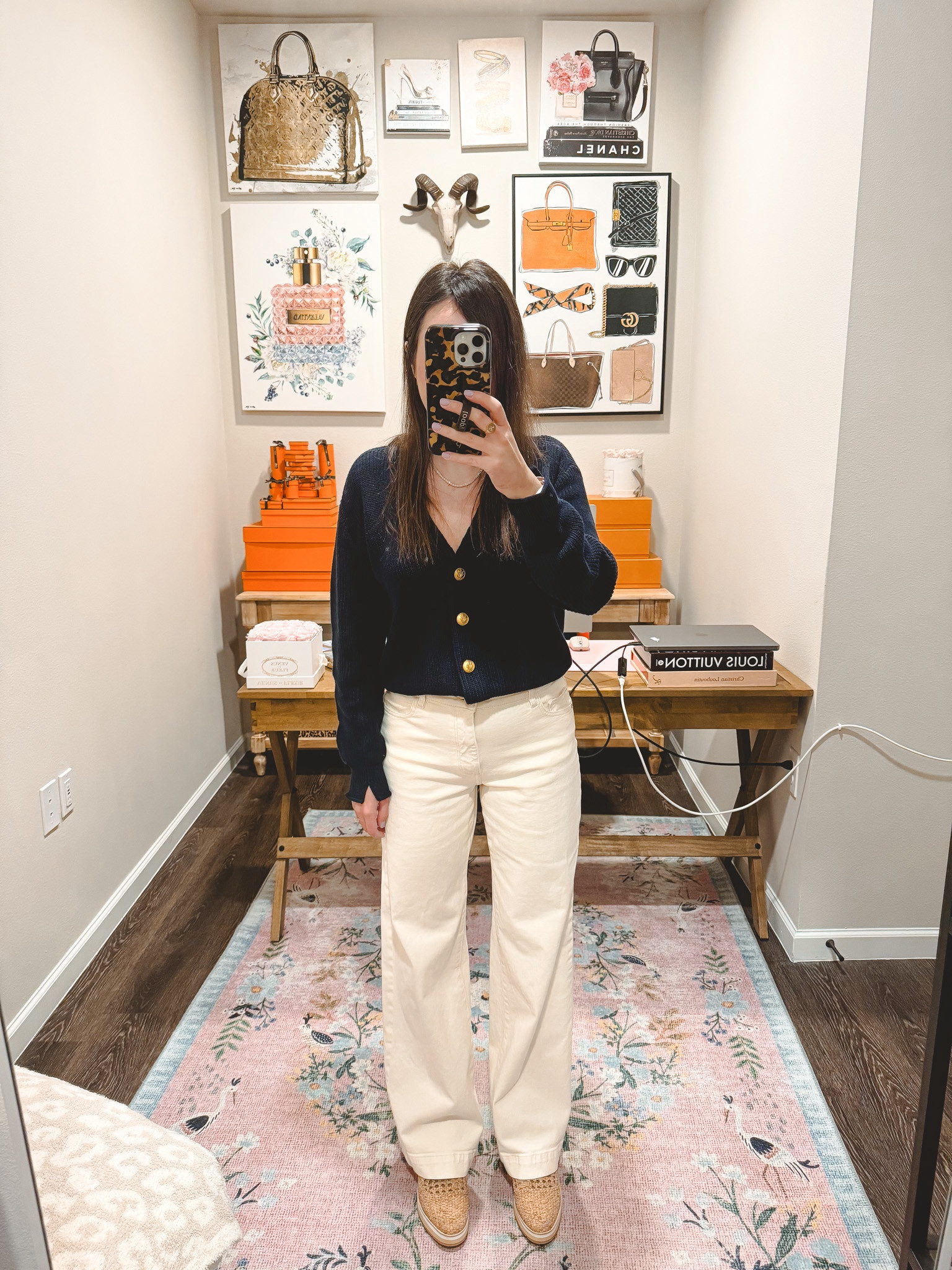 The best wide leg slouchy pair of ecru jeans I’ve ever tried on!! Beyond obsessed! Wearing my normal 25




#LTKFindsUnder100 #LTKStyleTip #LTKSeasonal