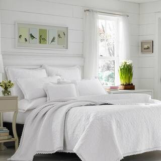 Heirloom Crochet 3-Piece White Floral Cotton King Quilt Set | The Home Depot