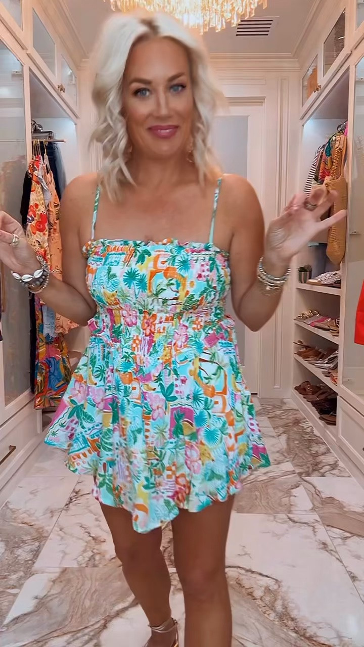 This romper runs short ps!!! In a small

#LTKootd