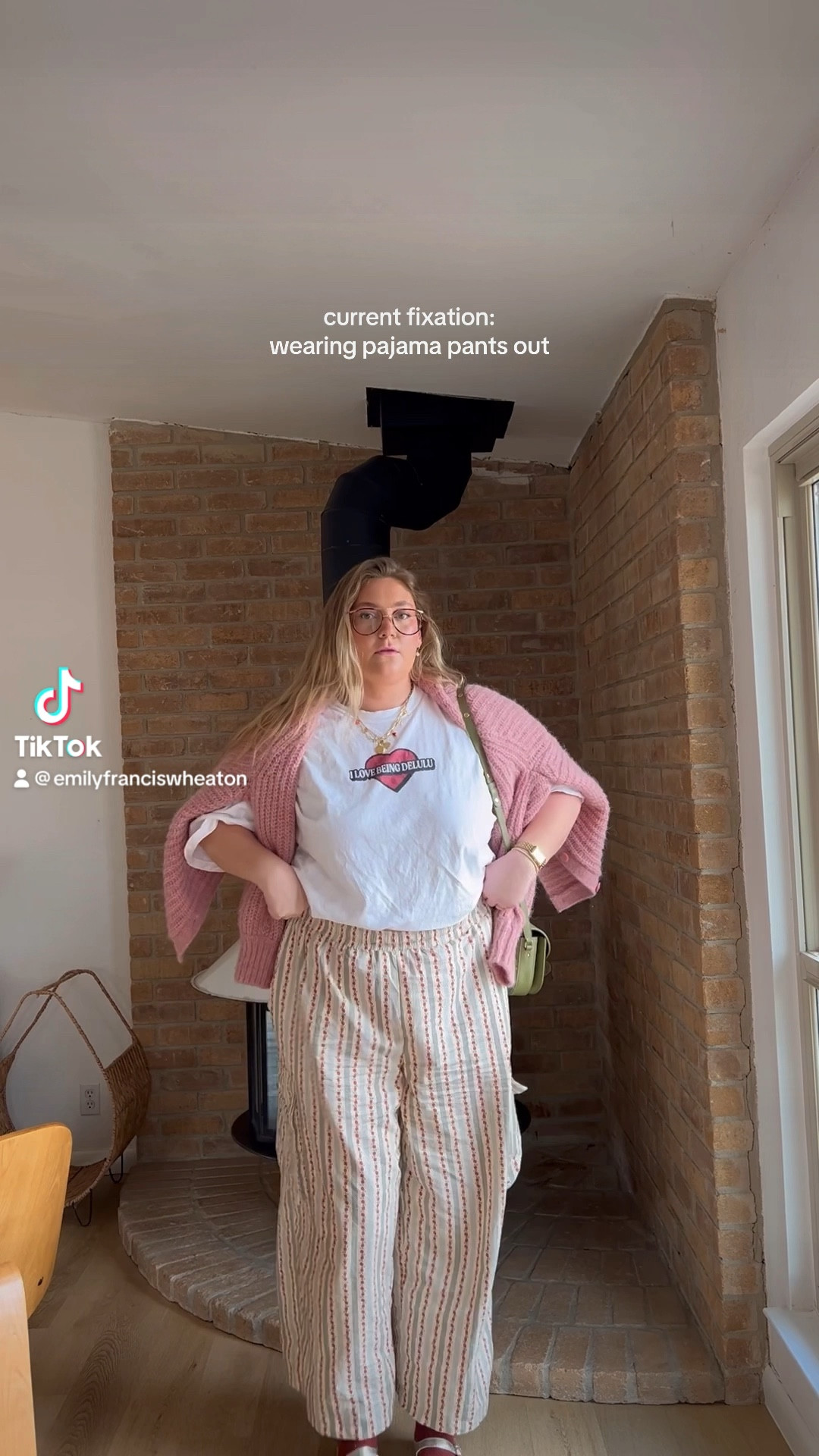 comfy girl outfit of the day

#LTKMostLoved #LTKstyletip #LTKmidsize