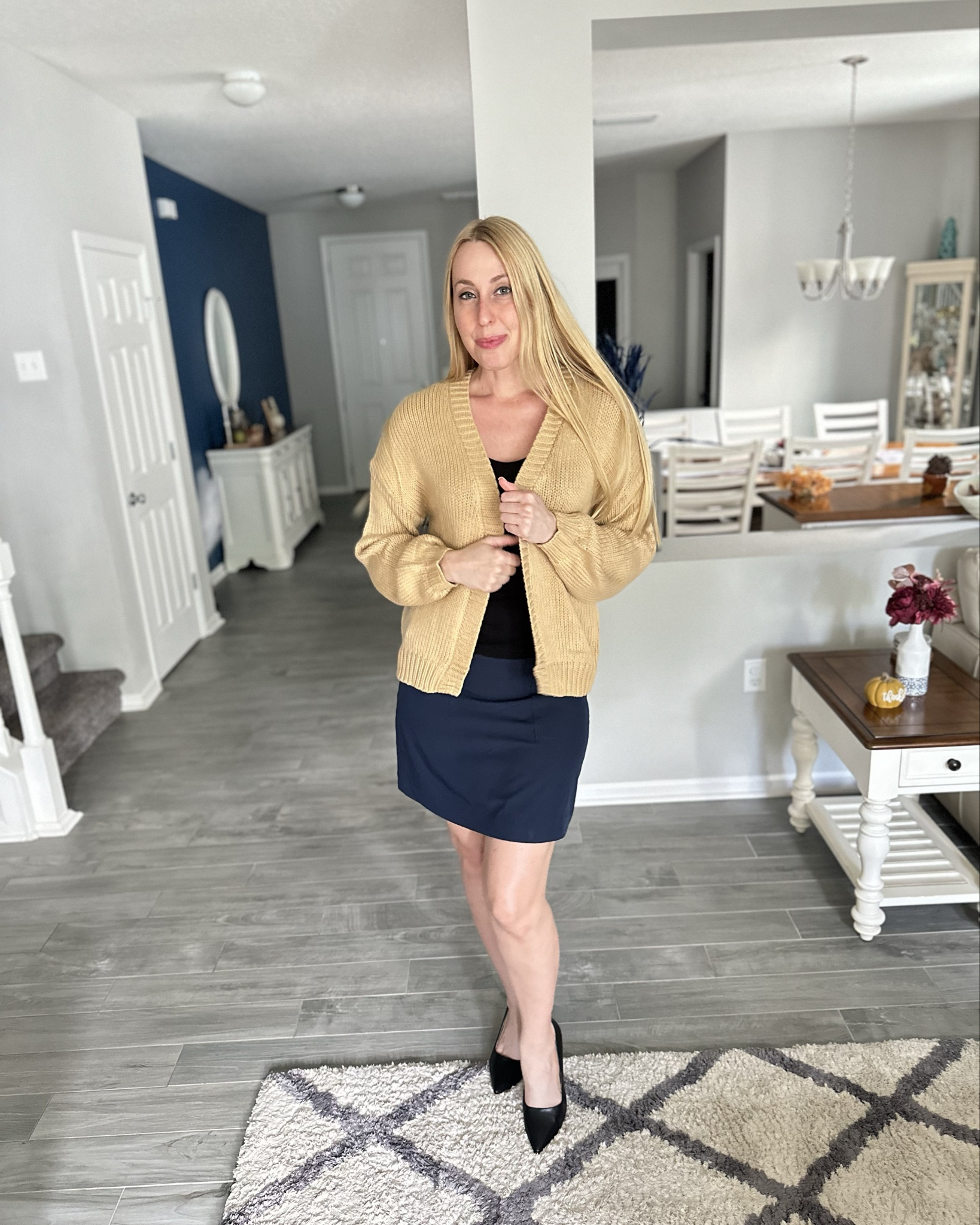 Snuggly and chunk knit cardigan
🤍 oversized and so warm 
🤍 wearing size small and it fits true to size 

#LTKFindsUnder50 #LTKWorkwear #LTKStyleTip