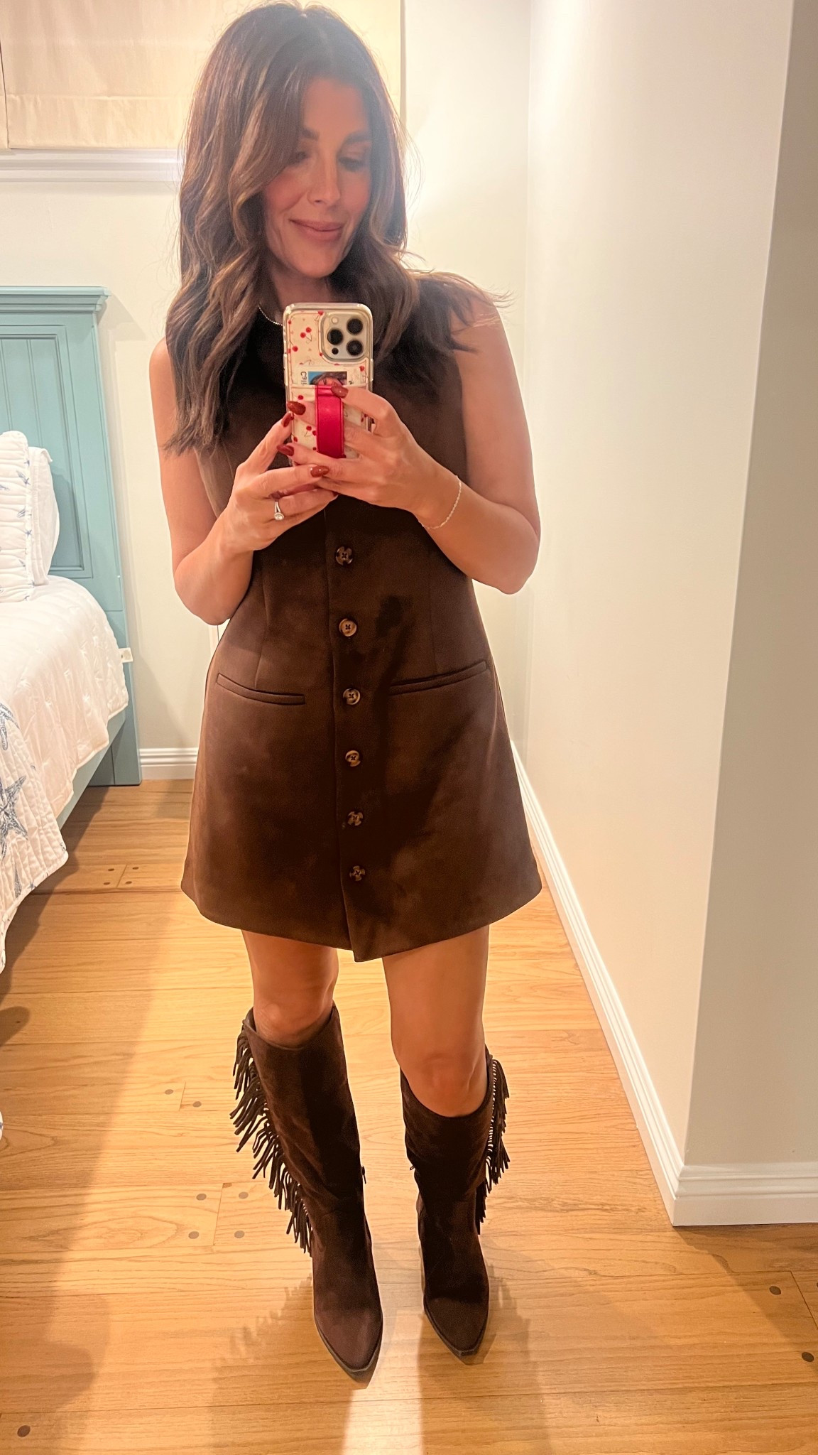 The cutest suede dress 

#LTKBeauty #LTKStyleTip #LTKFindsUnder50