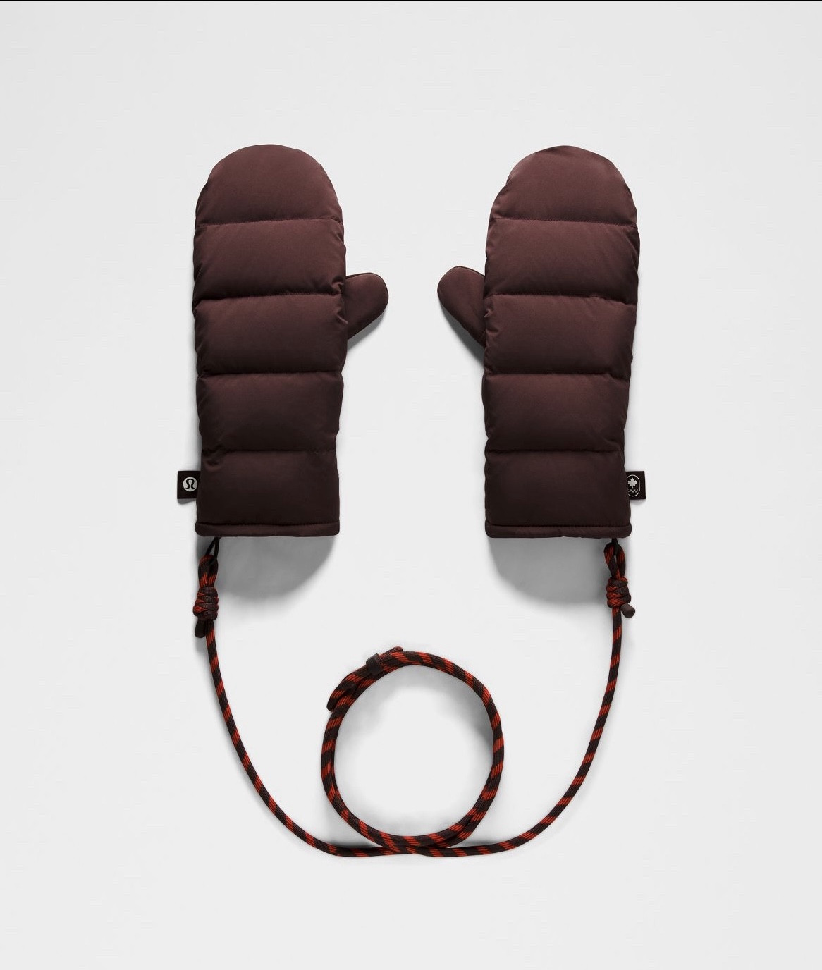 
Cold hands = instantly ruined winter vibes ❄️
These lululemon puffer mittens are warm, cozy, and actually cute — which is harder to find than it should be.

✔️ Lightweight but insulated
✔️ Soft + flexible (not stiff)
✔️ Chic neutral colors
✔️ Wrist strap so you don’t lose them 🙌

I linked the exact lululemon mittens in my LTK — perfect for everyday winter wear or gifting 🎁
👉 Link in bio + comments

#lululemon #WinterMustHaves #ColdWeatherEssentials #LTKFinds #WinterAccessories