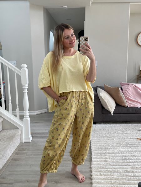 Living in these pants 💛💐😍
Free people top - sized up to M, crop fit
Pants fit tts - wearing S (so light and comfy!!) need more colors 


#LTKFindsUnder100 #LTKStyleTip