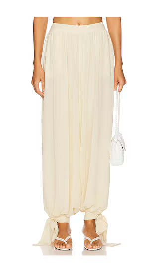 Bardot Alira Soft Balloon Pant in Cream. - size 12 | Revolve Clothing (Global)