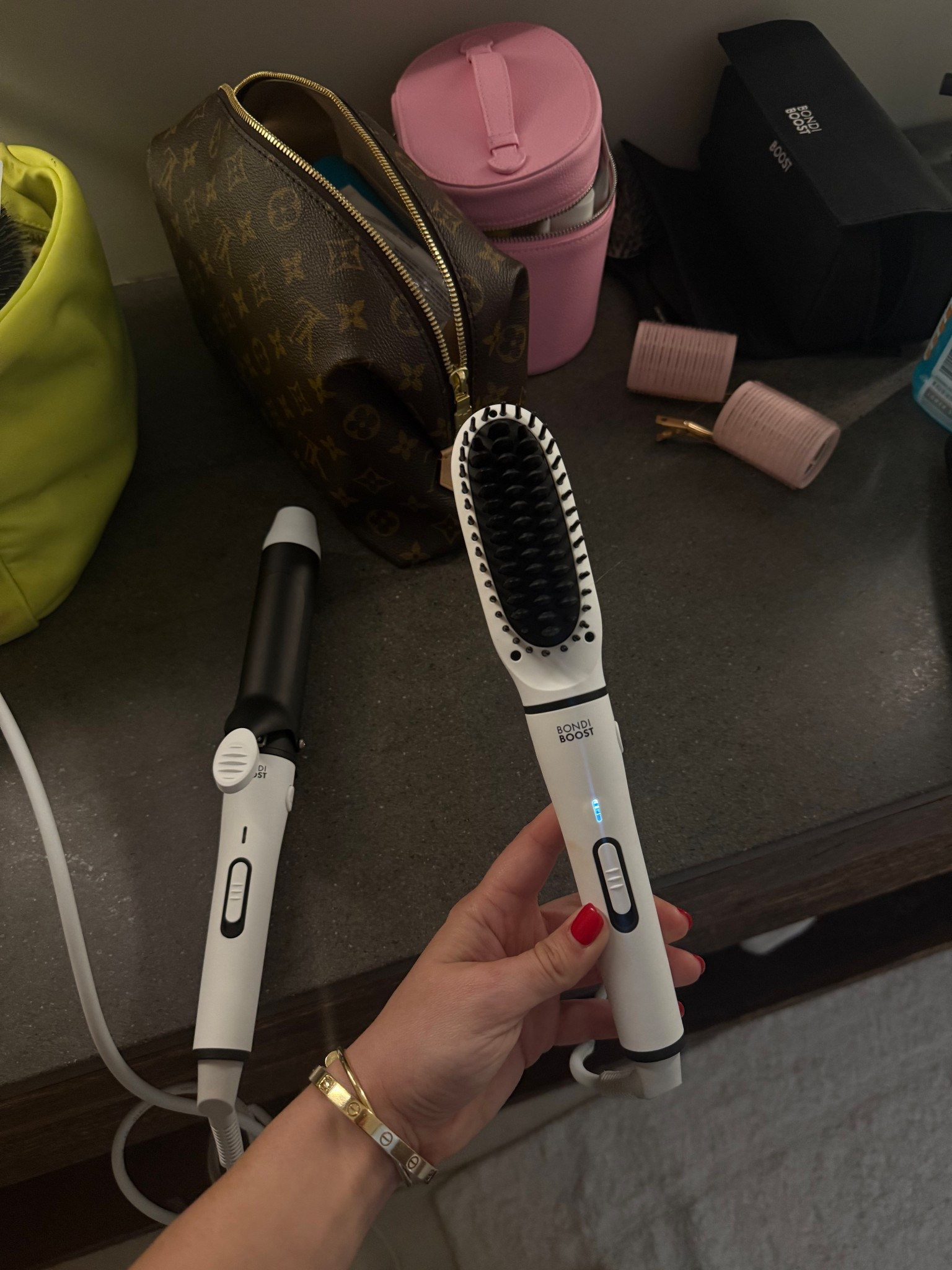 the best travel mini travel hair kit!!! Q