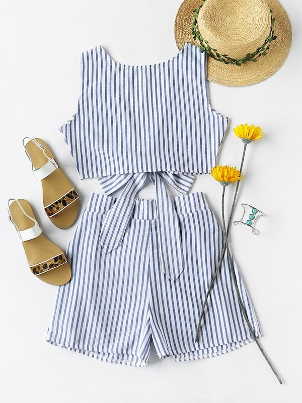 Convertible Vertical Striped Bow Tie Crop Top With Shorts | SHEIN