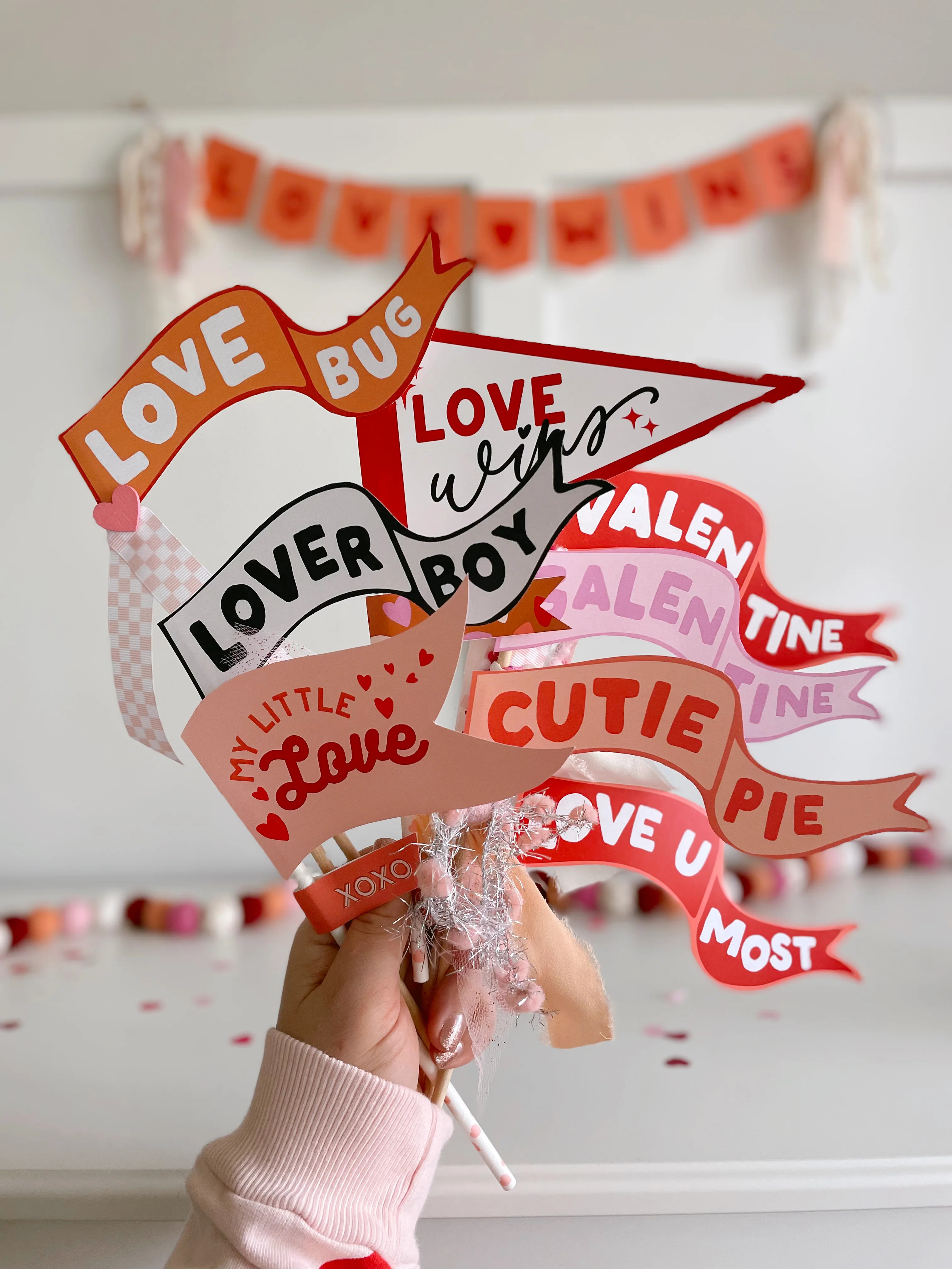 Valentine tags and flags | Printable tags and pennants | The Letter Vee