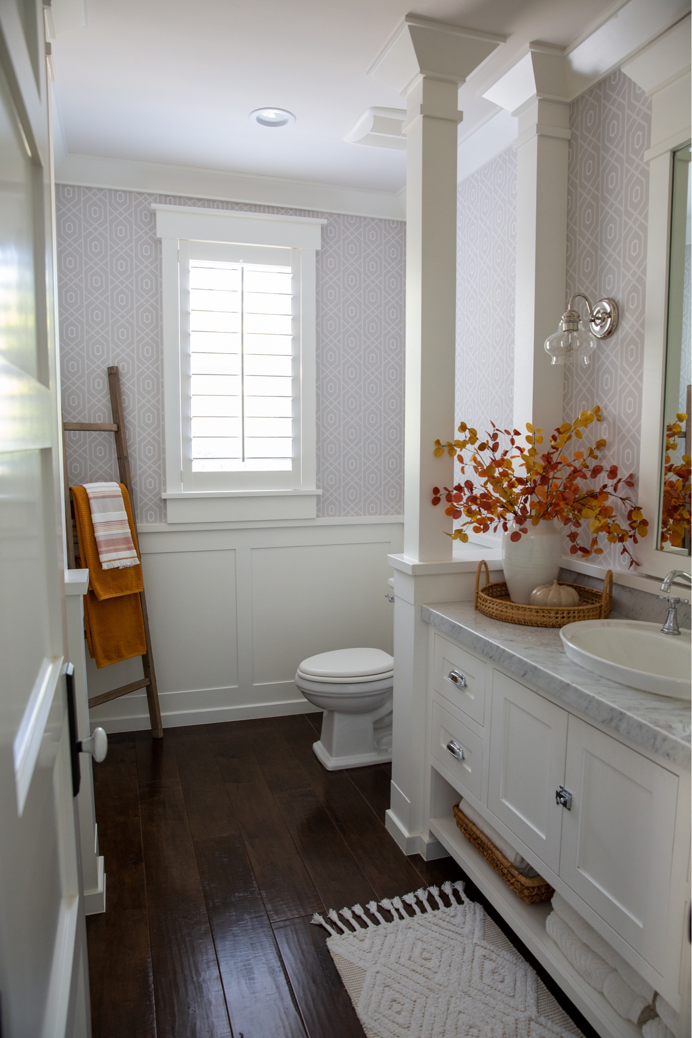 Fall bathroom decor! 🍁

#LTKSeasonal #LTKunder100 #LTKhome