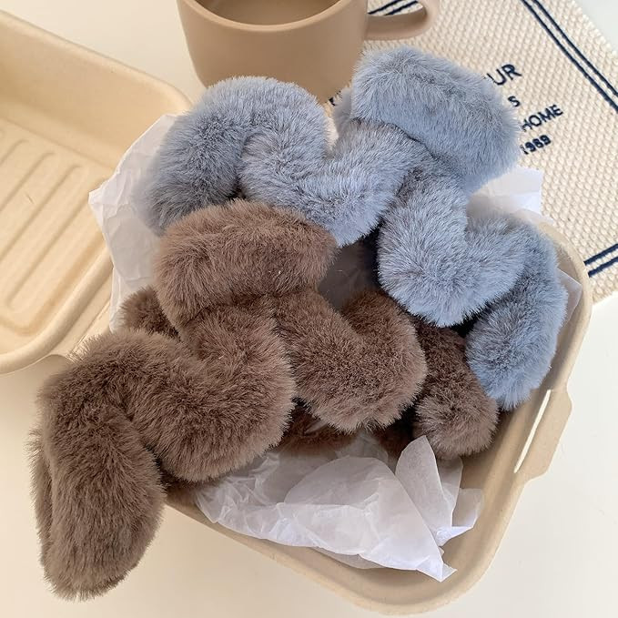 Cute Furry Claw Clips for Curly Hair Elegant Fluffy Plush Faux Fur Large Hair Clip For Thin Long ... | Amazon (US)