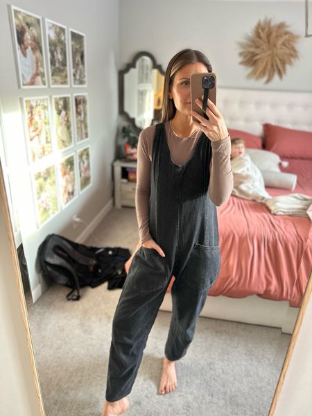 Love these oversized overalls and this is the BEST bodysuit. So cozy and soft.  I’m a medium in the overalls and a small in the bodysuit #abercrombie #amazoncanada #amazon