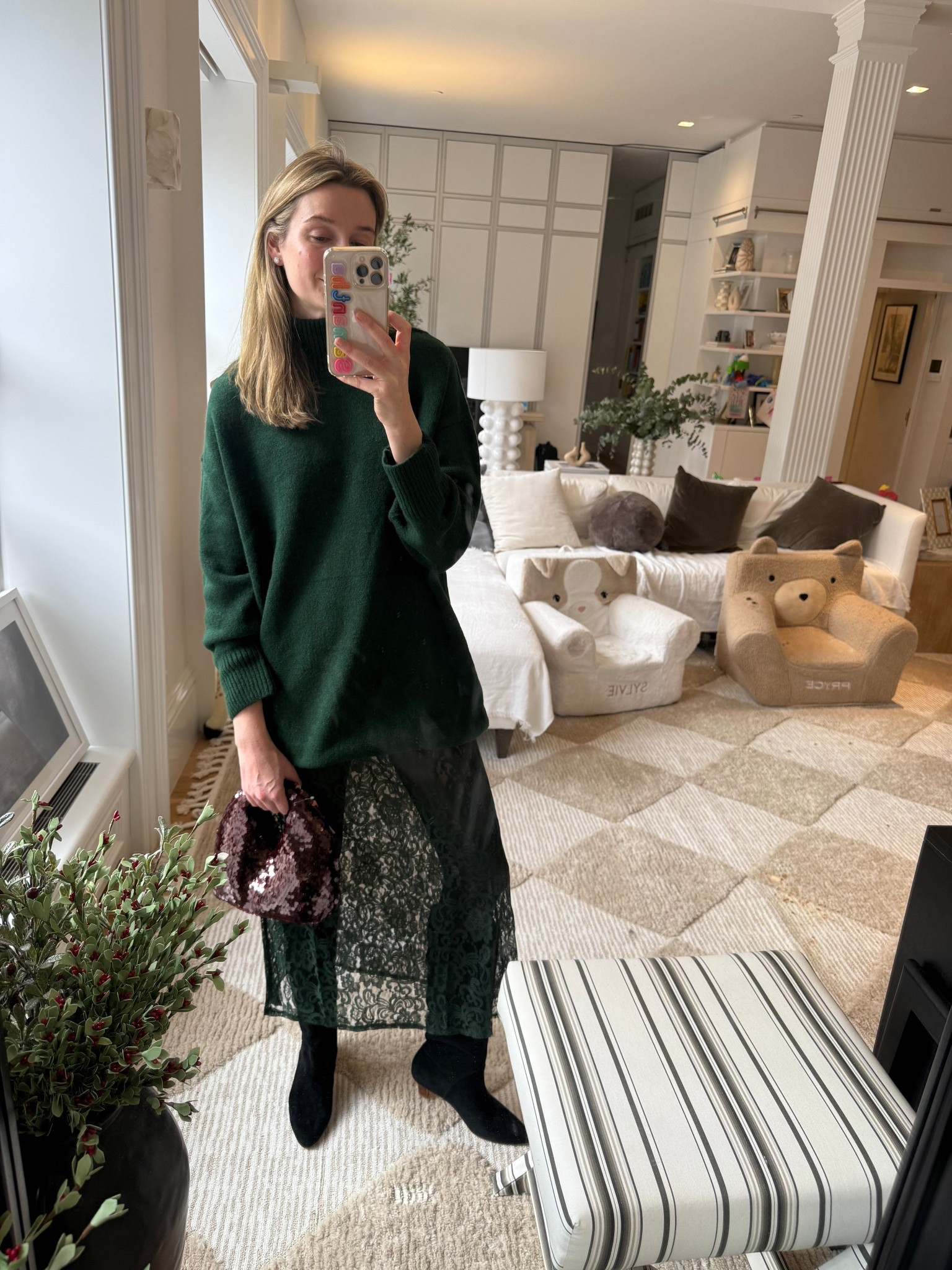 What to wear for a cozy festive evening 

#LTKBump #LTKmomlife #LTKHoliday