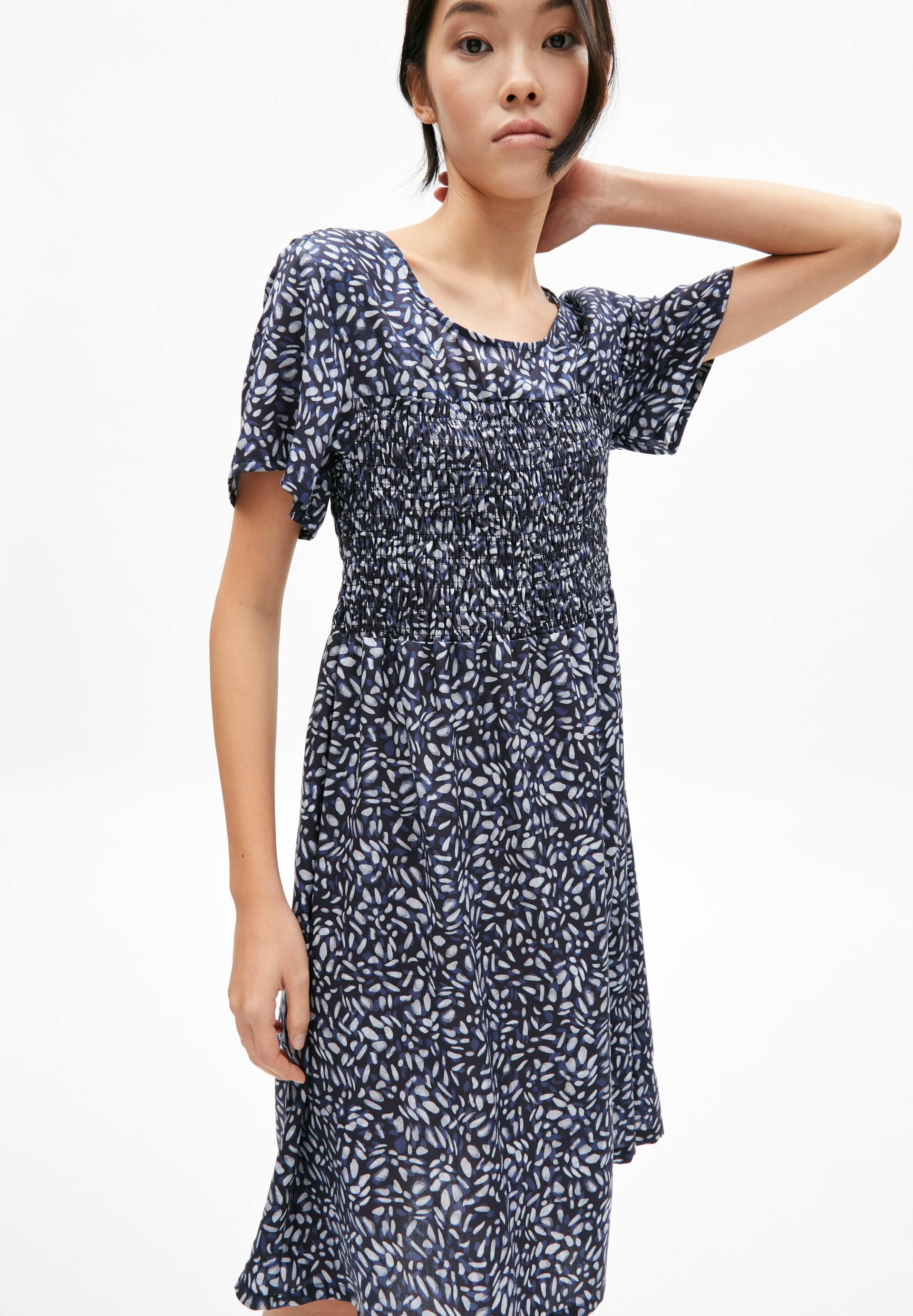 Webkleid mit 100% carbon-zero TENCEL™ Faseranteil | ArmedAngels (DE)