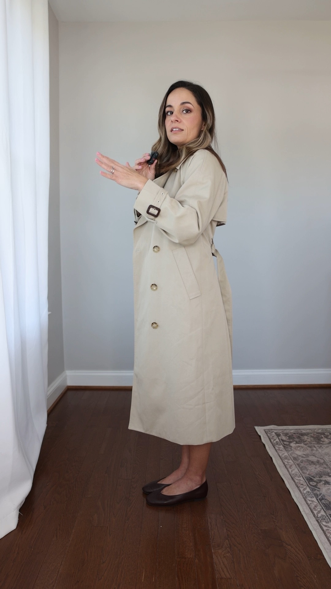 A look at the fit of the new icon trench from J.Crew. Oversized, long fit through the body but well proportioned at the sleeves. 

Wednesday 
Skirt (J.Crew Factory): 00 
Top (Quince): xs 
Coat (J.Crew): petite 00
Shoes (Madewell) 

Petite workwear, fall outfits, fall dresses, business casual outfits

#LTKPetite