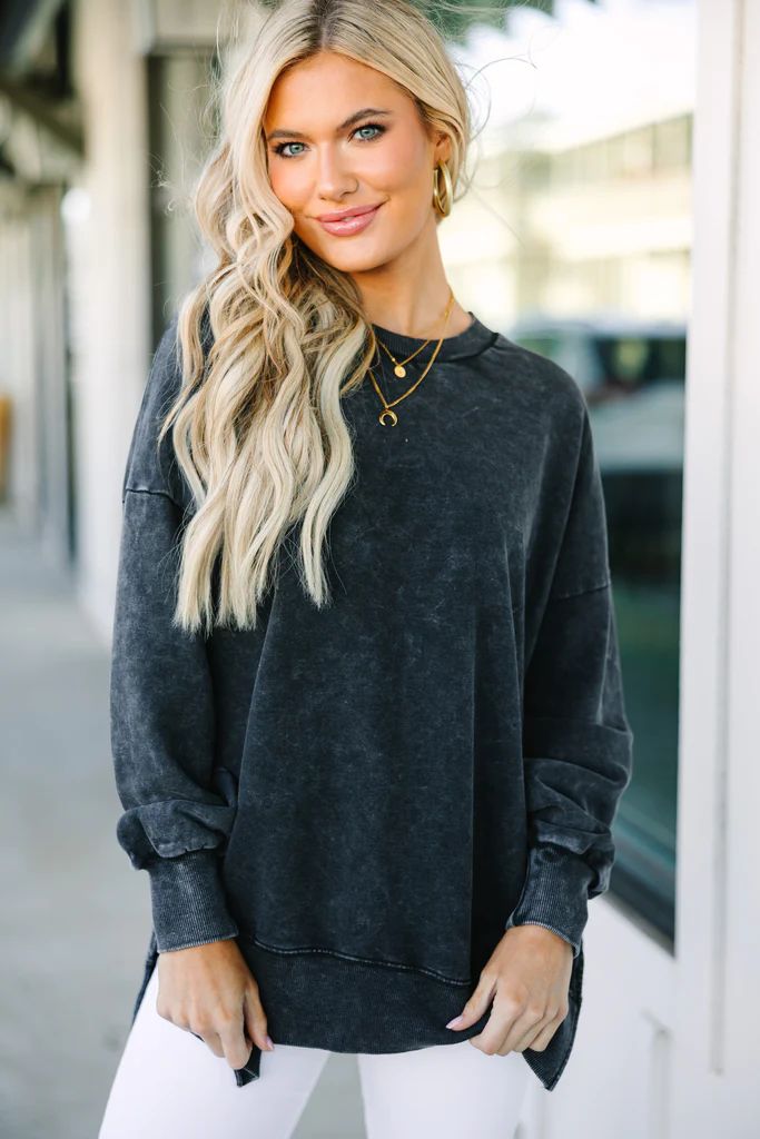 The Slouchy Black Pullover | The Mint Julep Boutique