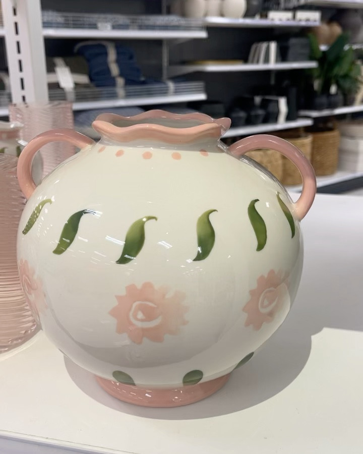 Target Painted Ceramic Bud Vase

Target home, target spring vase, target spring decor, studio McGee decor, studio McGee vase, vintage ceramic vase, floral vase, jug vase, spring jug vase, floral jug vase, pink ceramic vase, pink floral vase, big pink floral vase, big pink vase below $50, big floral vase under $50, Morgan Grace Howe

#LTKSeasonal #LTKHome #LTKFindsUnder50