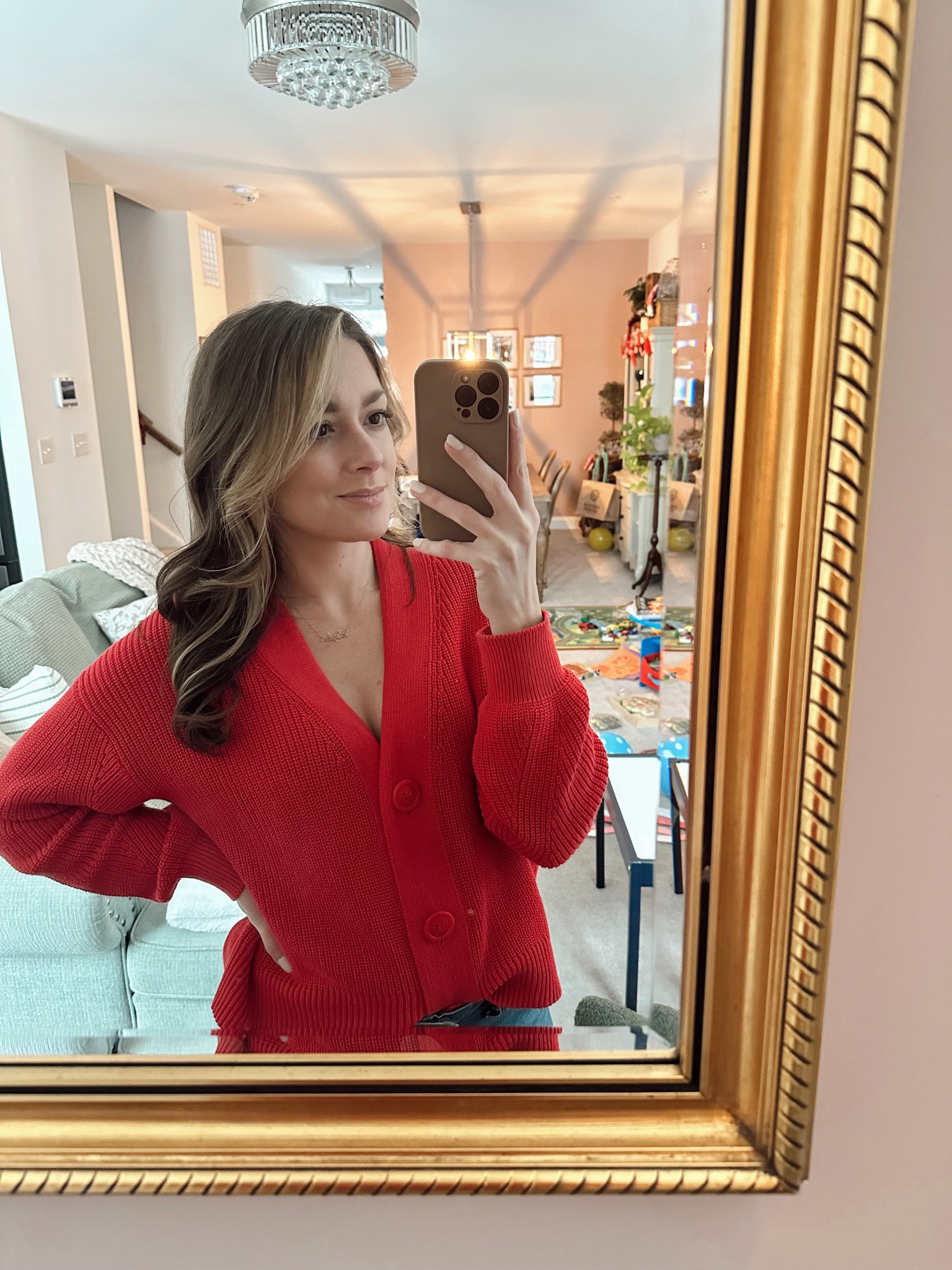 Valentine’s Day vibes please. 


#comfycardi #valentinesdayootd 
#nancymeyers #targetfind

#LTKFindsUnder50