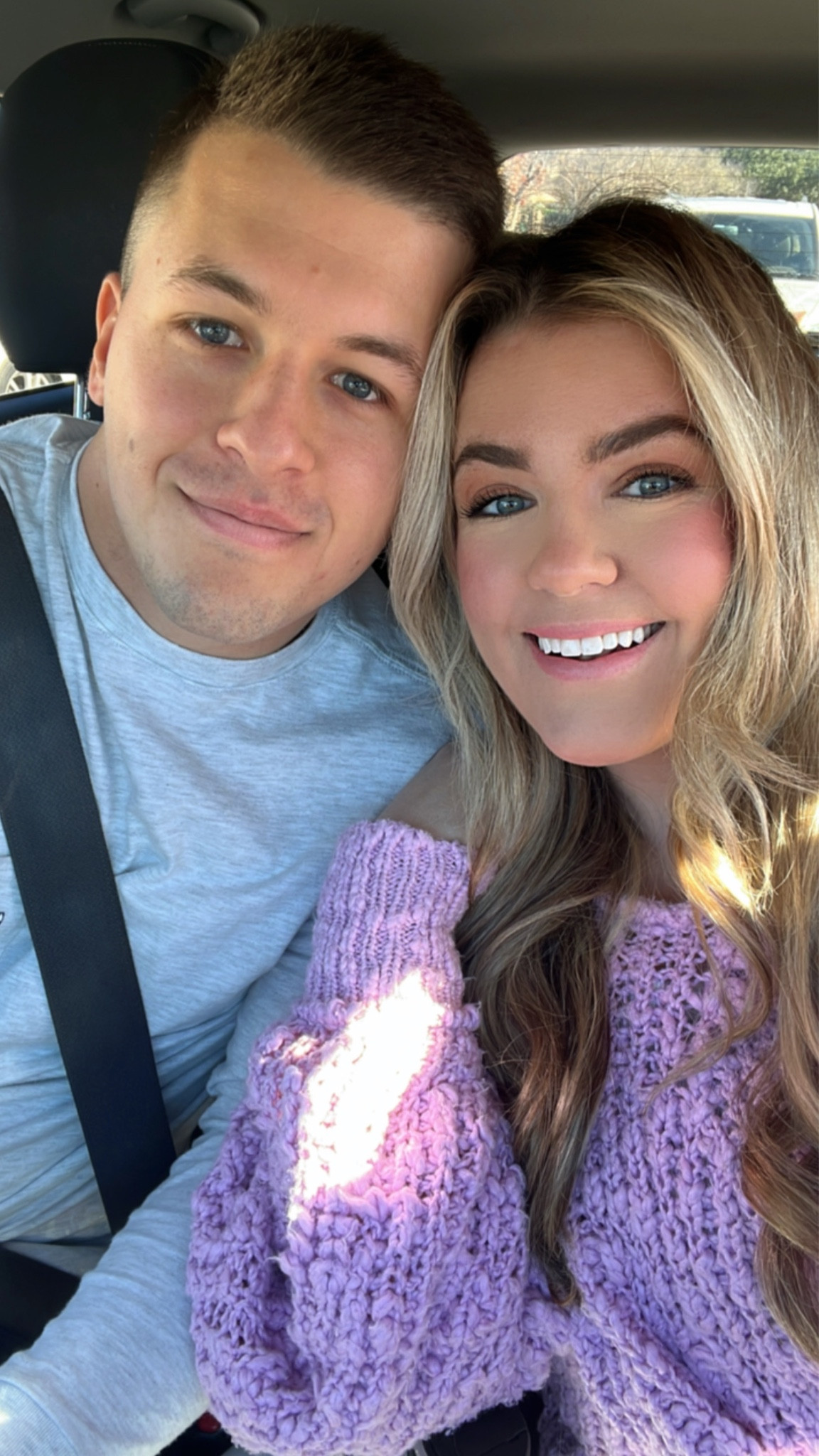 My sweater is from free people, find it here!! 