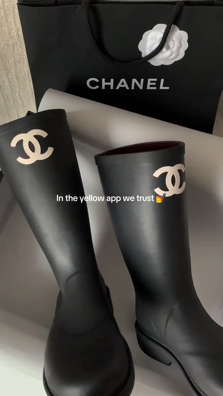 Link➡️ https://sale.dhgate.com/XoJ6tf70 • I actually don’t mind rainy days anymore
#ltkshoecrush #ltkfallstyle #ltkfinds #ltkfashion #ltkseasonal #ltkunder100

#LTKgrwm #LTKSaleAlert #LTKootd