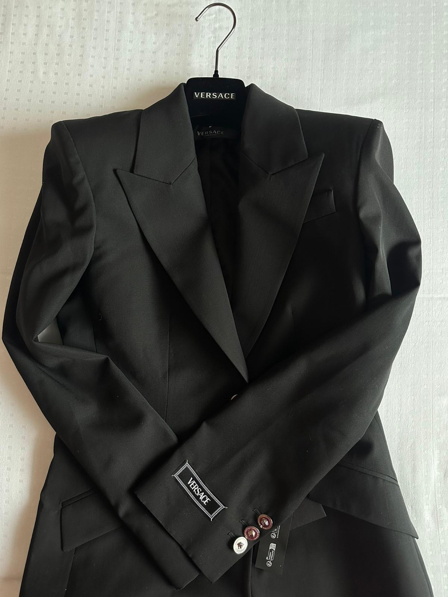 Versace blazer 

#LTKeurope #LTKstyletip #LTKSeasonal