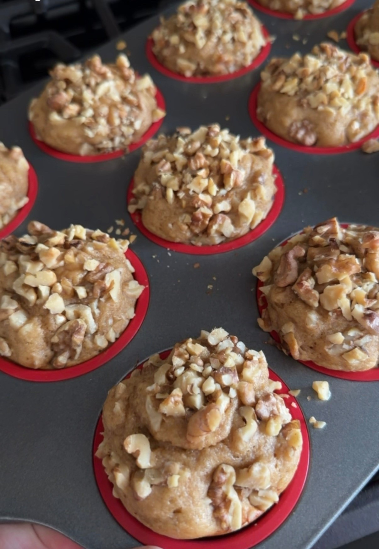  Non-Stick 12 Cup Silicone Muffin Pan with Steel Frame 🧁