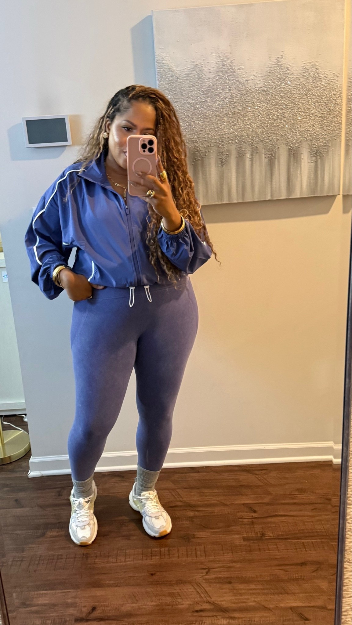 @Fabletics fits lately wearing XL in jacket and bra top. Xxl in pants.

#LTKdayinmylife #LTKgrwm