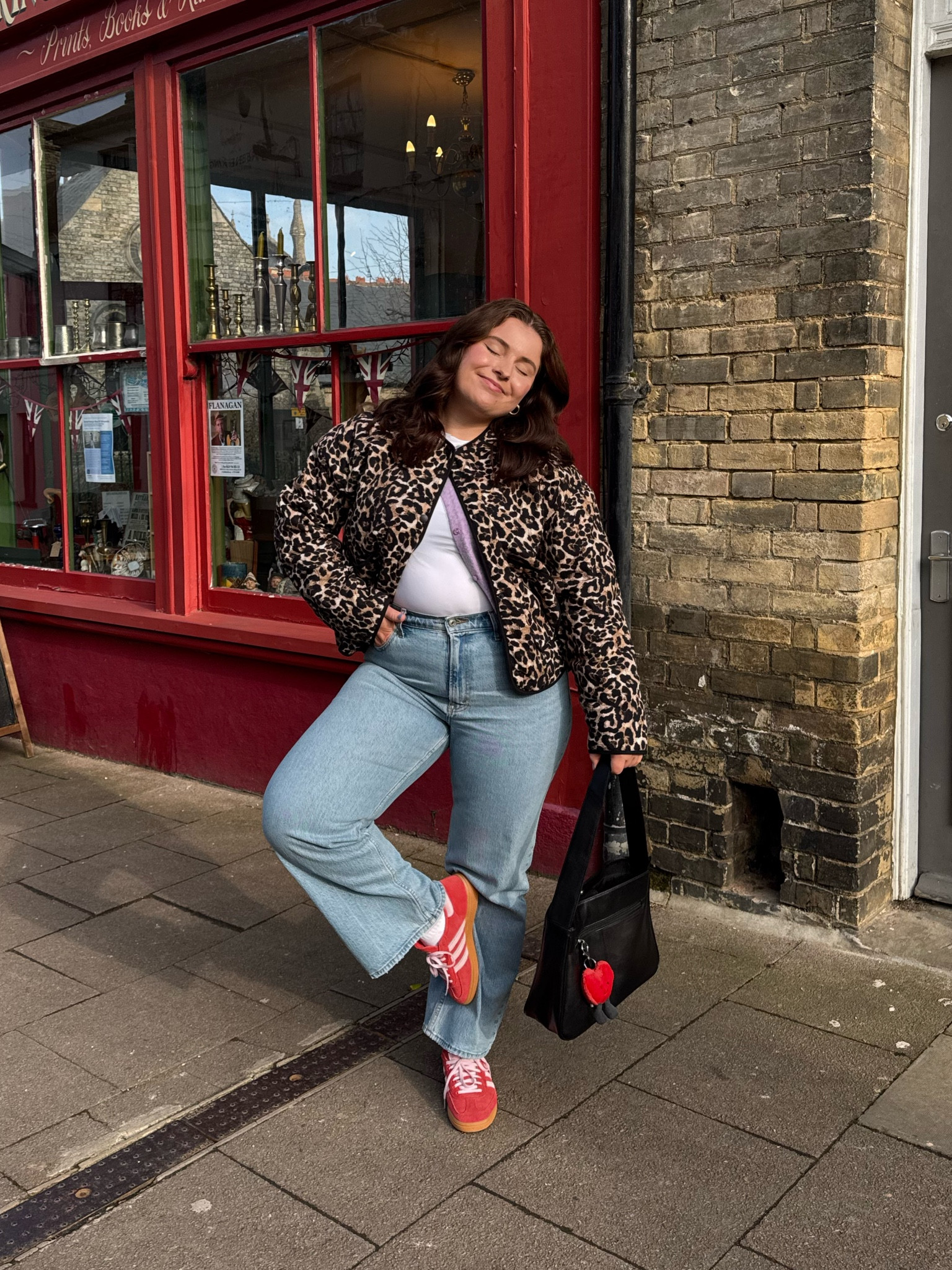 A lil spring ootd!✨

Use AFLOVE for 20% off! 🎀❤️
I wear the High Rise 90’s Relaxed Jean in wash Medium, Size W31 SHORT
(I’m 5’4 and wear a 14 in Primark, Newlook and F&F denim!)



Leopard print jacket, Abercrombie jeans, mid wash jeans, spring outfit, casual outfit, red samba outfit, 

#LTKmidsize #LTKuk #LTKspring