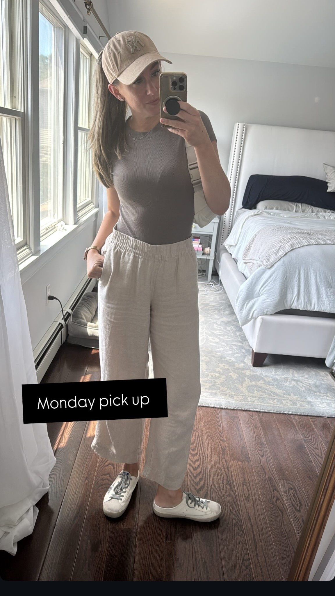 Pick up and life look 

Posted a looks for less on the sneakers 👟 