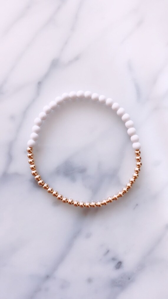 Gold & White Bracelet // 14K Gold Filled Bracelet | Stretch Bracelet | Beaded Bracelet | | Etsy (US)
