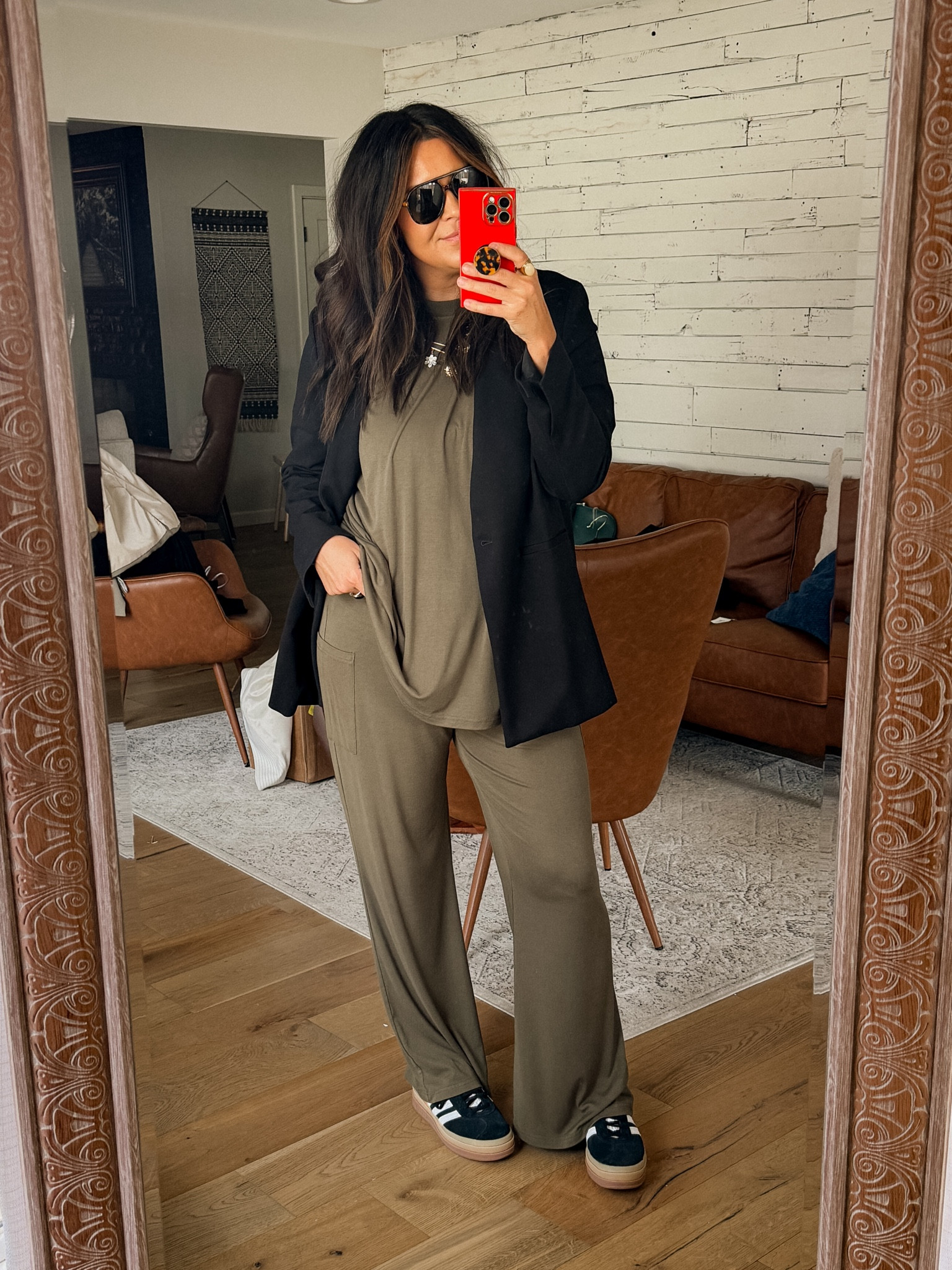 Amazon lounge set: XL
blazer: XL (BWCXSPANX)
sneakers: TTS


#LTKmidsize #LTKfindsunder50 #LTKstyletip