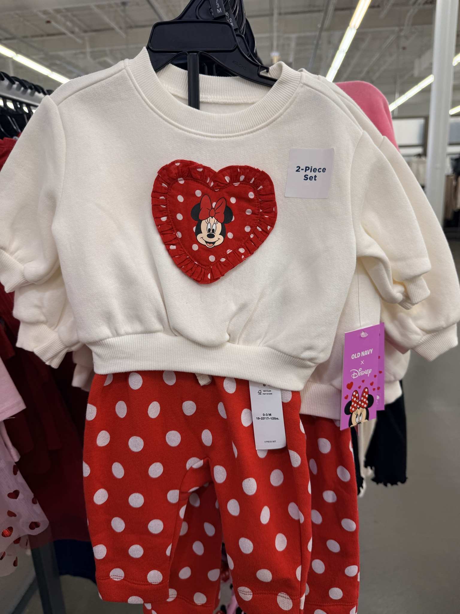 If you love cute, cozy, and festive looks, the Disney Valentine’s Day collection at Old Navy is a MUST 💖
From littles to adults, these pieces are perfect for love month and everyday wear.
Everything is linked on my LTK.

#DisneyValentines #OldNavyFinds #ValentinesFits #FamilyStyle #EverydayCute #LTKfashion #LTKkids #LTKfinds #LTKsale #ShoppingWithPriiincesss #AtlantaCreator #Atlantacontentcreators

#LTKBaby #LTKValentine #LTKKids