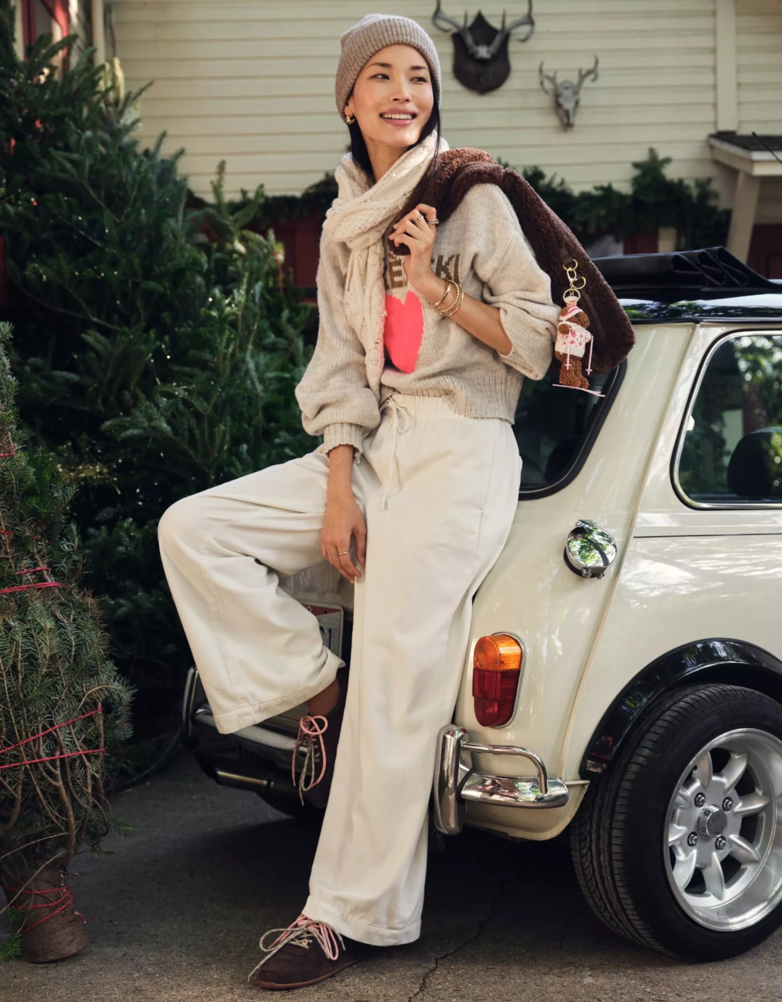 Up to 25-40% off with code: extragifts at American Eagle 🦅 

#LTKHoliday #LTKSaleAlert #LTKGiftGuide