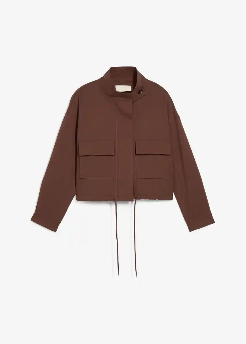 Locker geschnittene Übergangsjacke mit Stehkragen, schlichten ausgesetzten Taschen und einem ver... | Bonprix DE