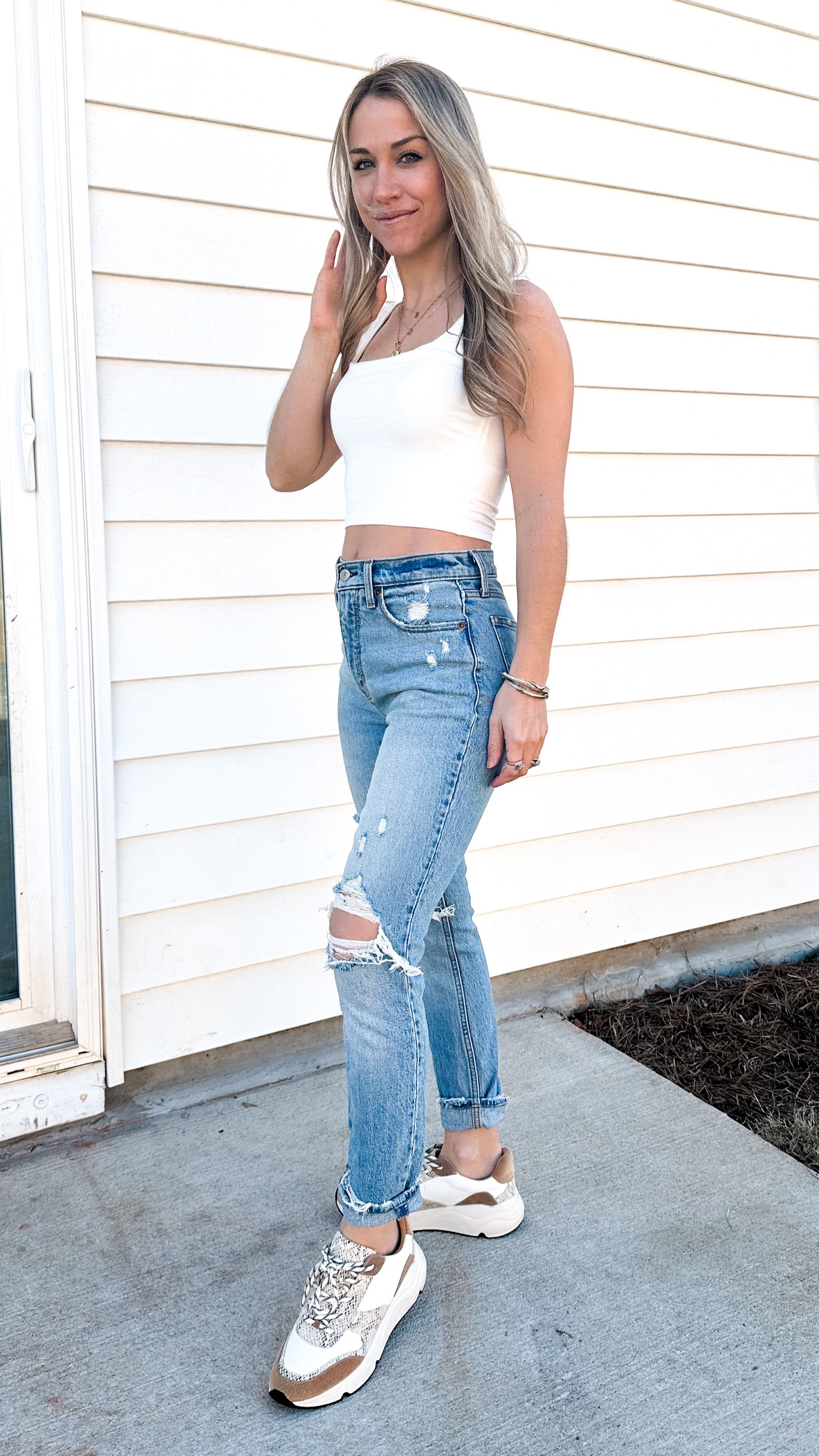 White tank crop style casual top for Amazon. So soft and cute! 

#LTKstyletip #LTKfindsunder50 #LTKbump