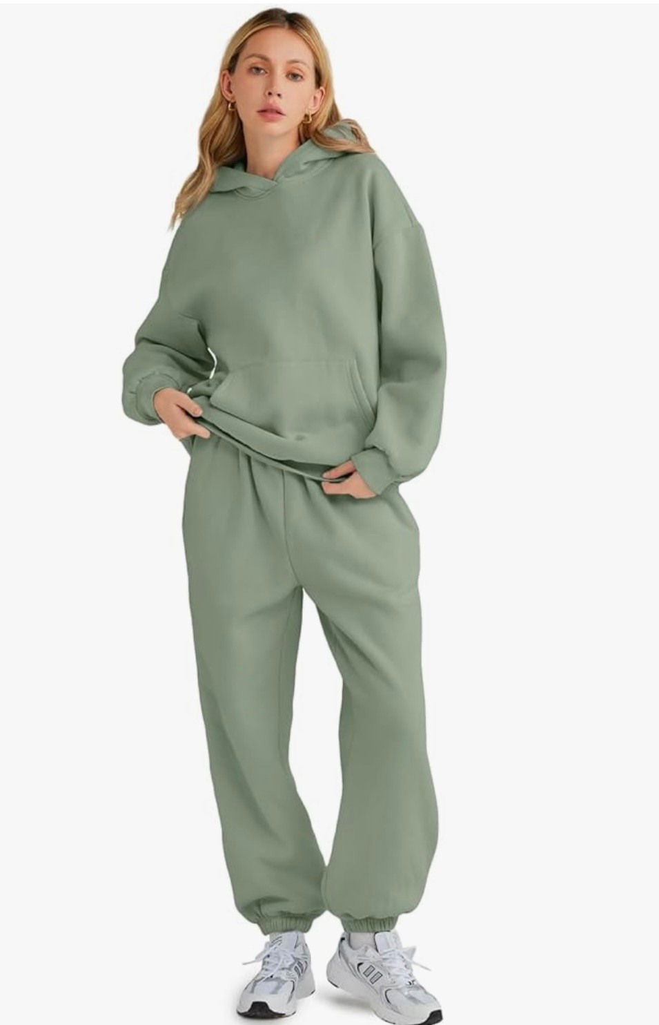 Sweat suit

Women’s 2 Piece lounge suit is on sale Cyber Monday!

#LTKCyberWeek #LTKmomlife #LTKGiftGuide