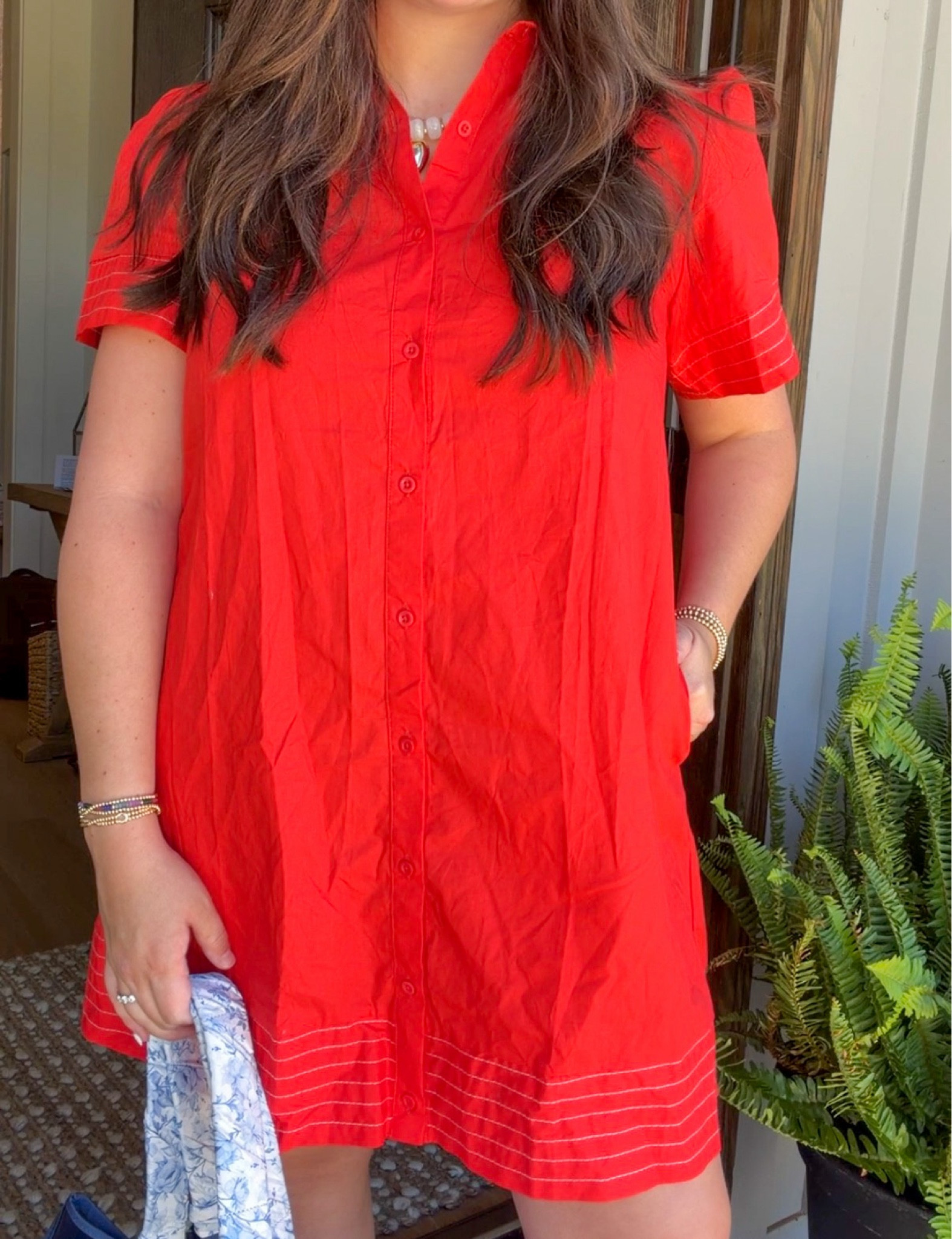 Amazon for the win 🙌🙌🙌🙌 this $35 dress is SO GOOD!! Perfect for throwing on this summer for any outing or even work! I’m 5’2 wearing a large  

#LTKgrwm #LTKmomlife #LTKootd