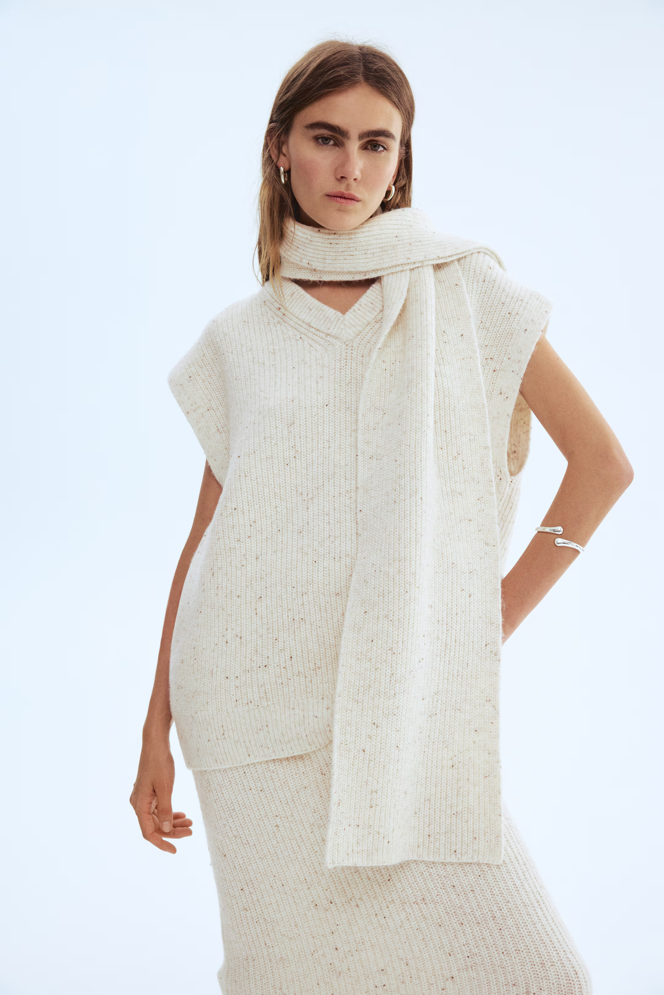 Scarf-collar sweater vest | H&M (UK, MY, IN, SG, PH, TW, HK)