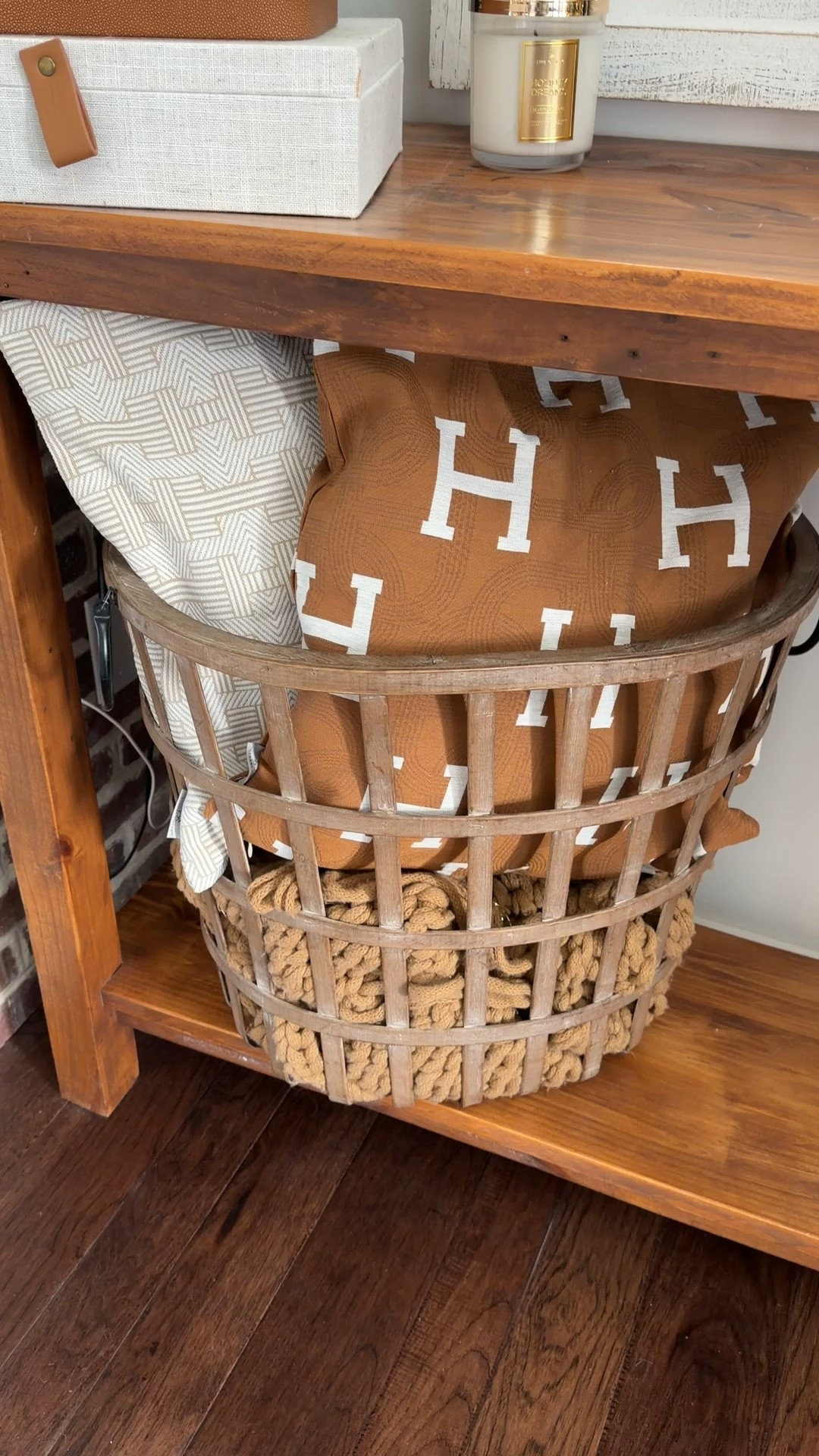 A designer home decor look 👀 

#LTKFindsUnder50 #LTKU #LTKHome