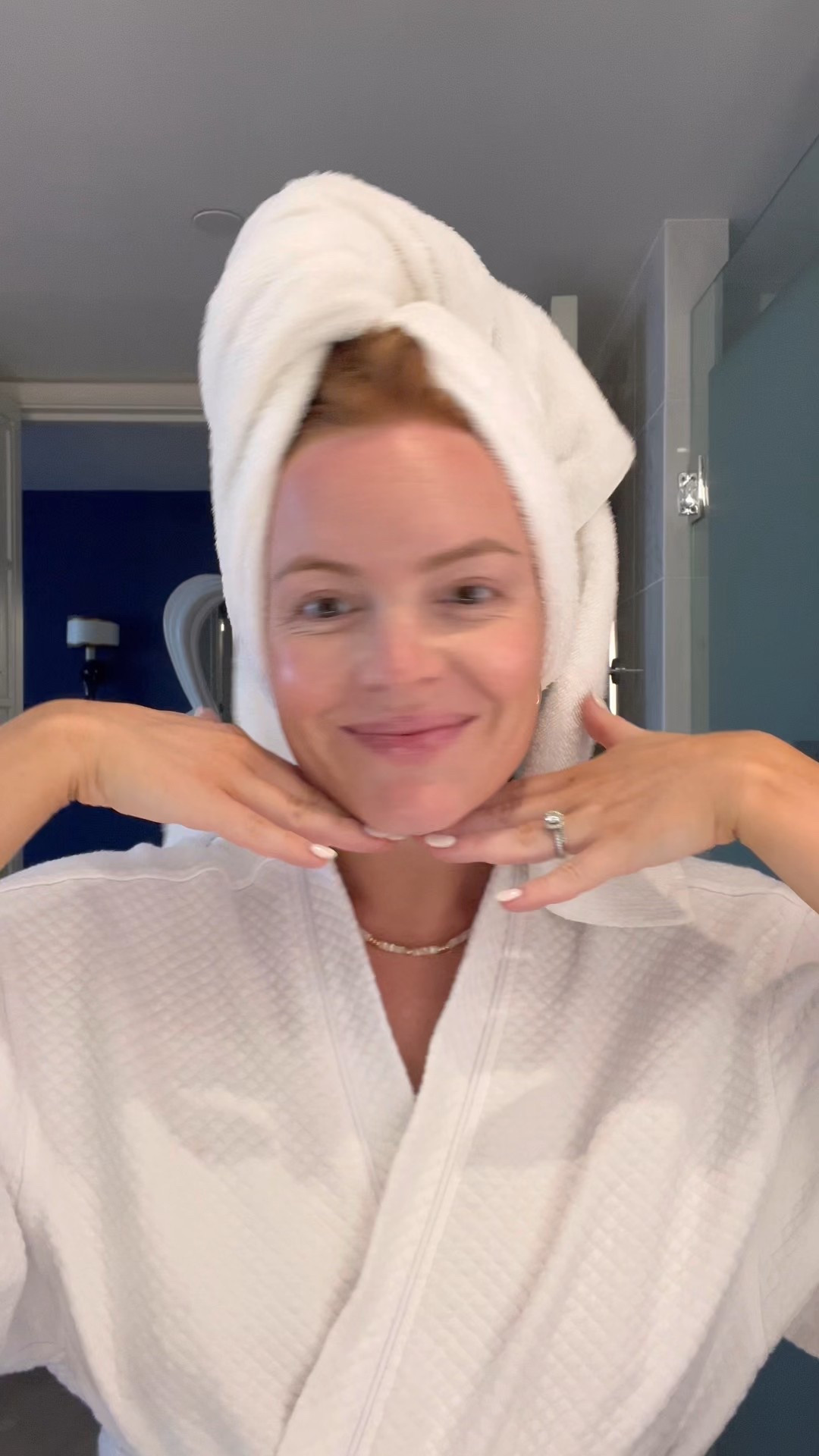 Beach vacation make up🌊💄 this is my easy quick make up that gives a beautiful glow☀️

#LTKBeauty #LTKTravel #LTKWatchNow