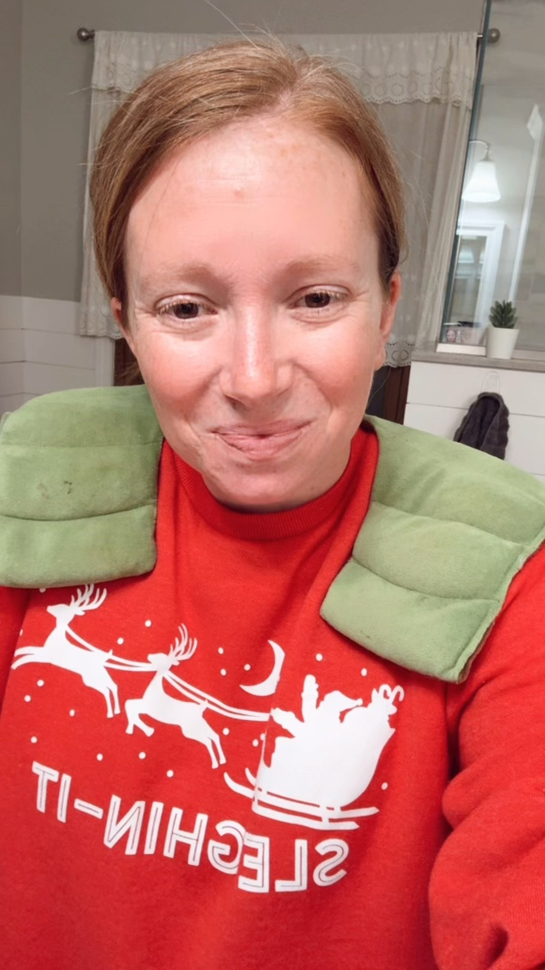 Microwaveable heated neck pad! Feels so good on those tight joints!

#LTKmomlife #LTKselfcare #LTKGiftGuide