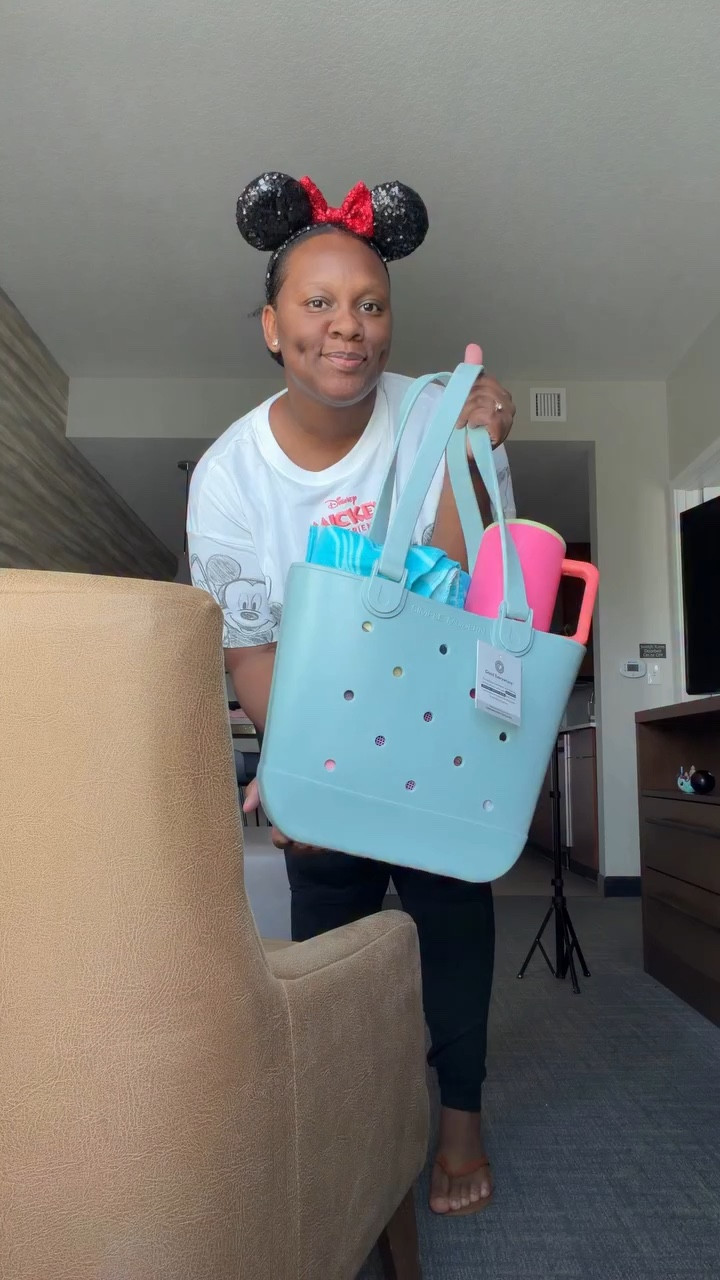 We need pool days to be fun + relaxing for everyone involved 👏🏾 here’s what’s in my kit!! Comment POOL and I’ll send you the link to shop my essentials! 

@shopsimplemodern @meliibabyinc @thefrootthief @hydrojug

pool bag for moms  
pool bag essentials  
pool bag with toddlers  
pool bag black girls  
pool bag for kids  
pool bag for toddlers  
pool bag with kids  
Pool bag for women  
pool bag for vacation  
pool bag for disney

#LTKTravel #LTKSpringSale #LTKKids