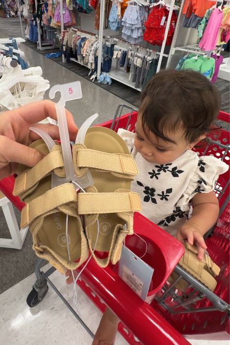 Teddi’s favorite shoes for 1 year old baby from Target and under $20!

#LTKShoeCrush #LTKBaby #LTKKids