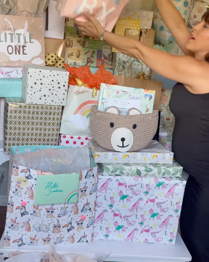 1. Baby thermometer by Braun
2. Copper Pearl bibs
3. Babo botanicals cream
-
Unboxing my baby shower gifts 

#LTKFamily #LTKBaby #LTKFindsUnder100